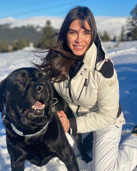 Ünlülerin kar tatili