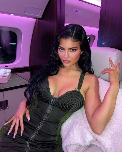 Kylie Jenner'ın 300 milyonluk sosyal medya hesabından kareler