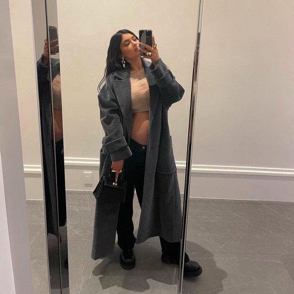 Kylie Jenner'ın 300 milyonluk sosyal medya hesabından kareler