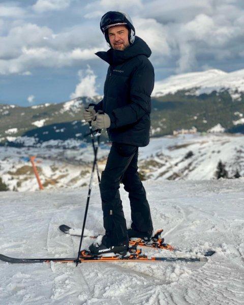 Ünlülerin kar tatili