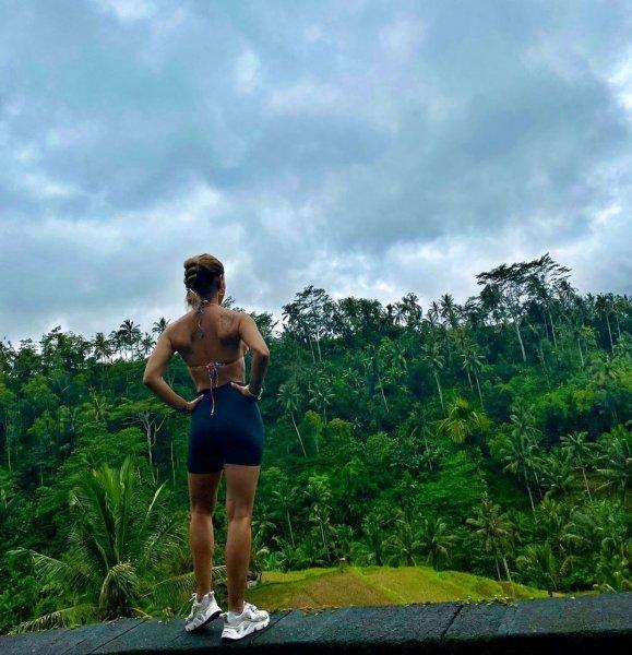 Bali'ye yerleşen Irmak Ünal'ın yeni hayatından paylaşımlar