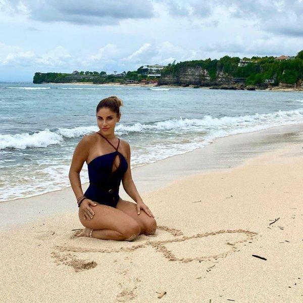 Bali'ye yerleşen Irmak Ünal'ın yeni hayatından paylaşımlar