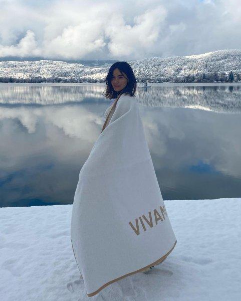 Ünlülerin kar tatili