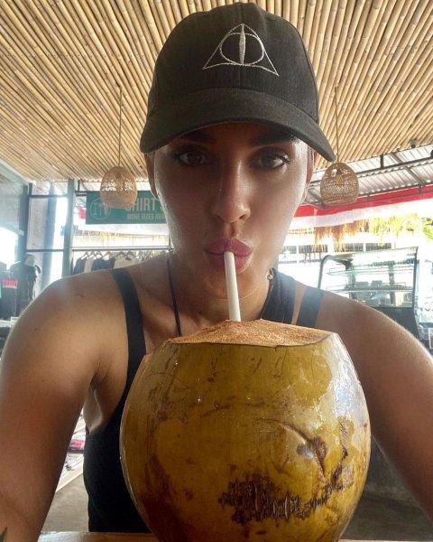 Bali'ye yerleşen Irmak Ünal'ın yeni hayatından paylaşımlar