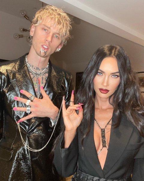 Aşk sarhoşu Megan Fox'un çok beğenilen fotoğrafları