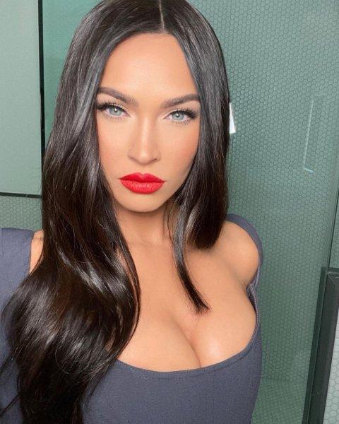 Aşk sarhoşu Megan Fox'un çok beğenilen fotoğrafları