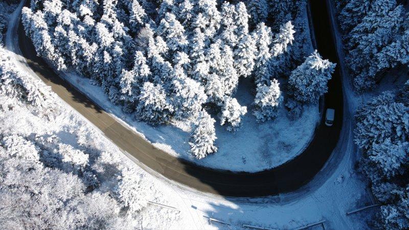 Bolu'da yağan kar görsel şölen oluşturdu