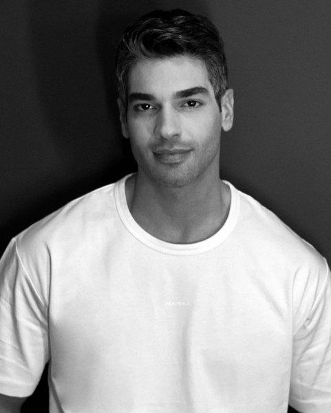 Ünlü isimlerin 14 Ocak tarihli Instagram paylaşımları