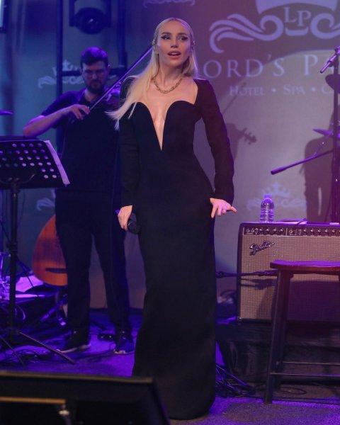 Ünlü isimlerin siyasi görüşü