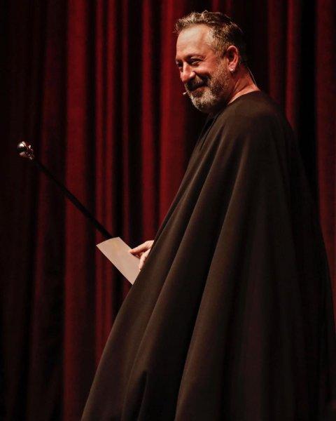 Ünlü isimlerin siyasi görüşü