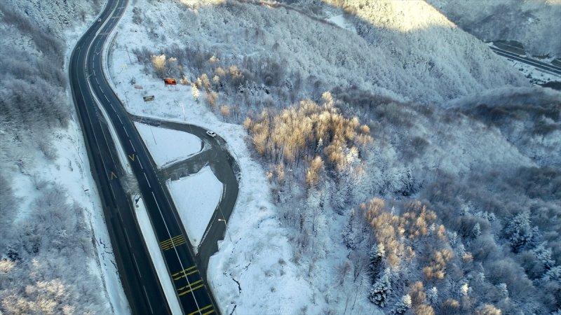 Bolu'da yağan kar görsel şölen oluşturdu