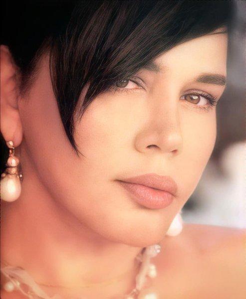 Birbirinden garip alışkanlıkları olan ünlüler