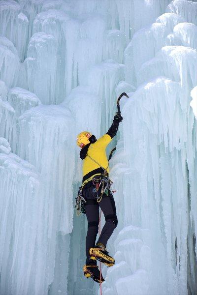 Palandöken'de buz tırmanışı festivali başladı
