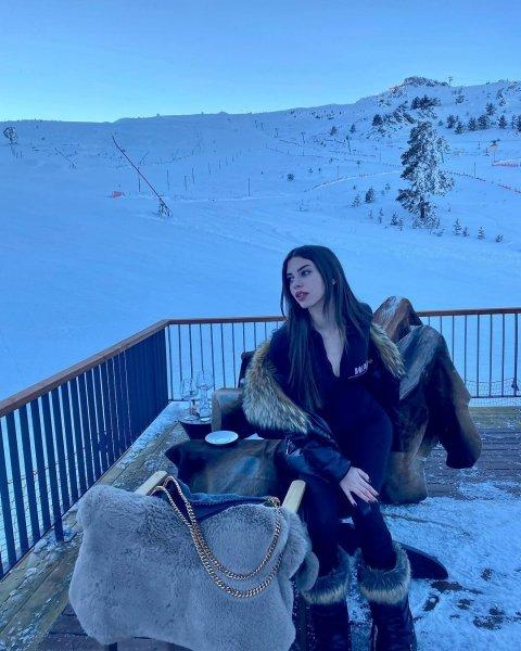 Ünlü isimlerin 18 Ocak Instagram paylaşımları 