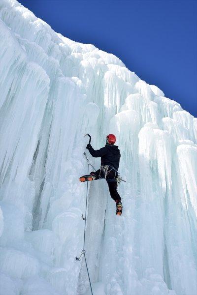Palandöken'de buz tırmanışı festivali başladı