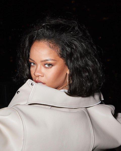 Dünya yıldızı Rihanna hakkında bilinmeyenler