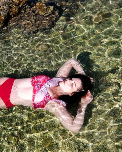 Ünlü isimlerin 18 Ocak Instagram paylaşımları 