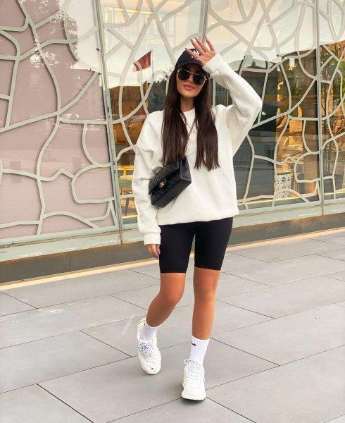 Özge Özpirinçci kızını paylaştı: Ünlülerin güncel  paylaşımları 