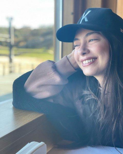 Ünlü isimlerin 16 Ocak tarihli Instagram paylaşımları