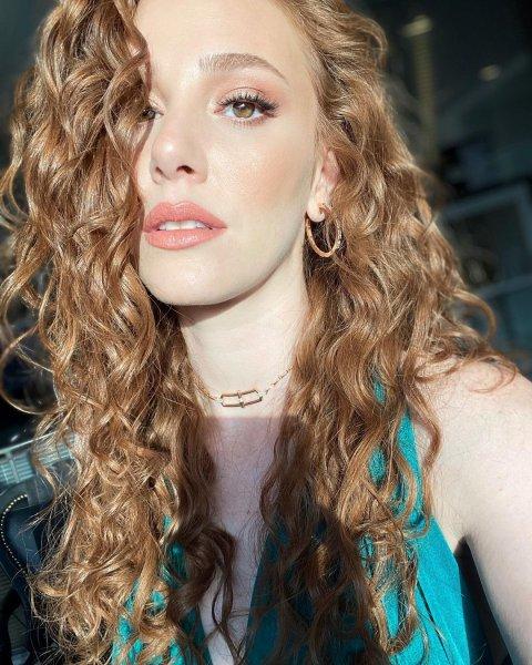 'İzmirli güzel' unvanlı ünlüler