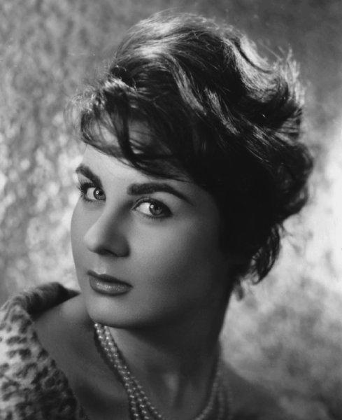 Fotoğraflarla Fatma Girik