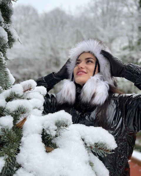 Ünlülerin kar paylaşımları