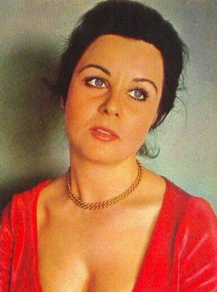 Fotoğraflarla Fatma Girik