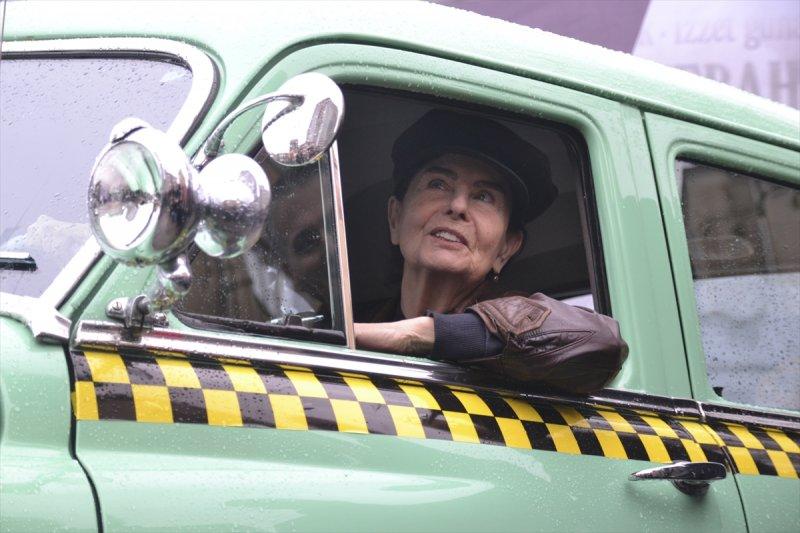 Fotoğraflarla Fatma Girik