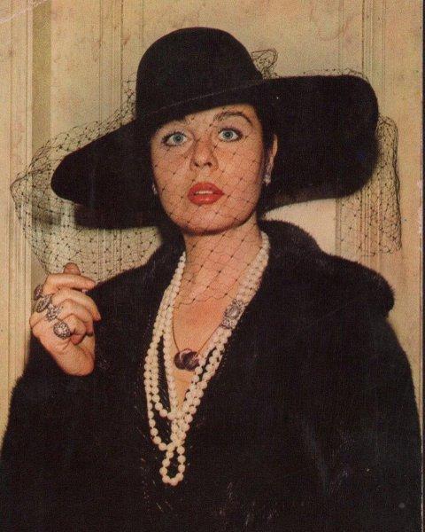 Fotoğraflarla Fatma Girik