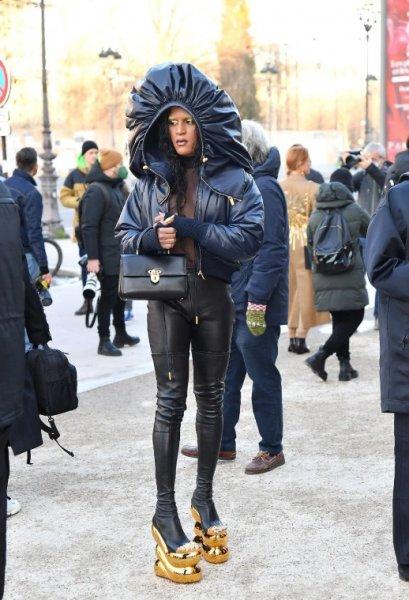 Paris Moda Haftası öncesi sokaklar podyuma döndü