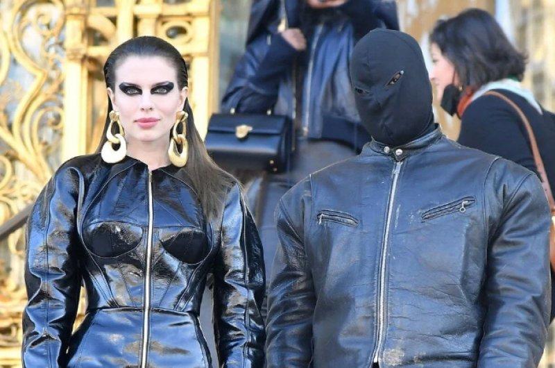 Paris Moda Haftası öncesi sokaklar podyuma döndü