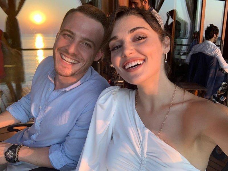 Biten Kerem Bürsin ve Hande Erçel aşkından kareler