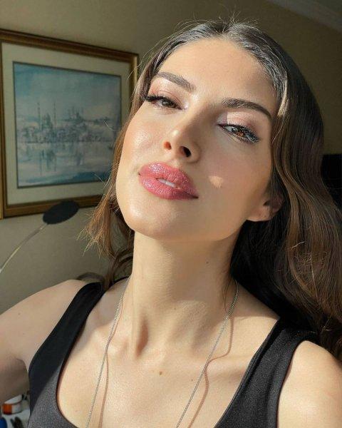 Ünlülerin 26 Ocak Instagram gönderileri