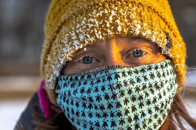 ABD'de her yıl donan göle dalış düzenleniyor