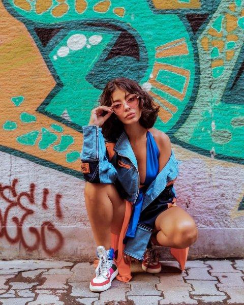 Dizilerin özgür ruhlu kızı Selin Şekerci'nin sosyal medya kareleri