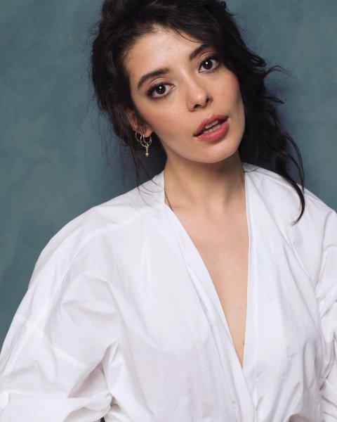 Dizilerin özgür ruhlu kızı Selin Şekerci'nin sosyal medya kareleri