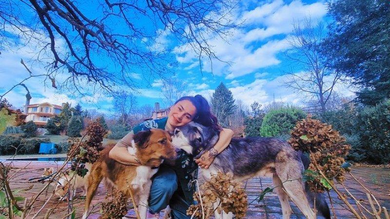 Sesiyle herkesi mest eden Ceylan Ertem'in renkli fotoğrafları