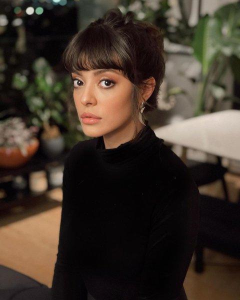 Dizilerin özgür ruhlu kızı Selin Şekerci'nin sosyal medya kareleri