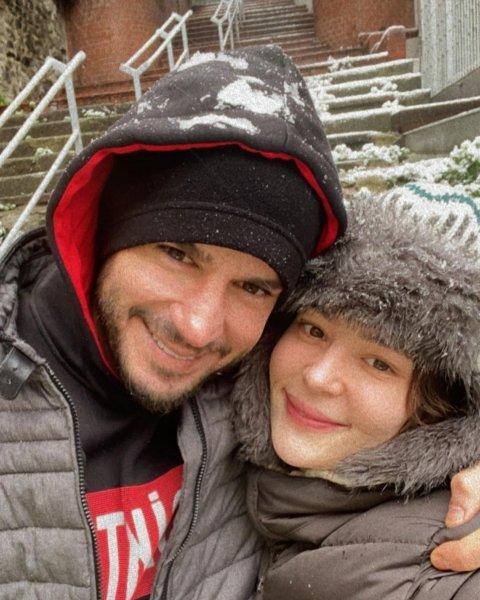 Berk Oktay ve Yıldız Çağrı Atiksoy'un birliktelik pozları