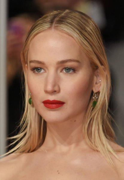 2022'nin trendi kısa saça ilham veren ünlü saç modelleri