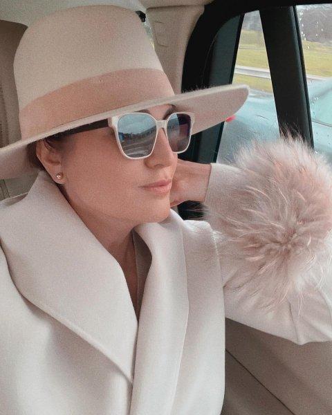 4 Şubat tarihinde paylaşım yapan ünlüler