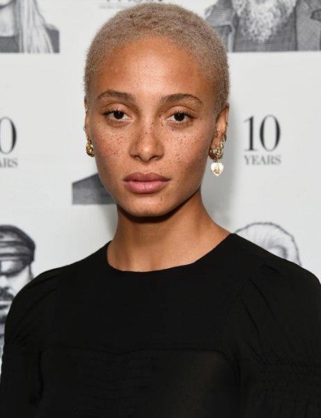 2022'nin trendi kısa saça ilham veren ünlü saç modelleri