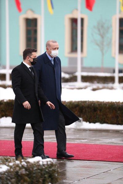 Cumhurbaşkanı Erdoğan Ukrayna'da törenle karşılandı