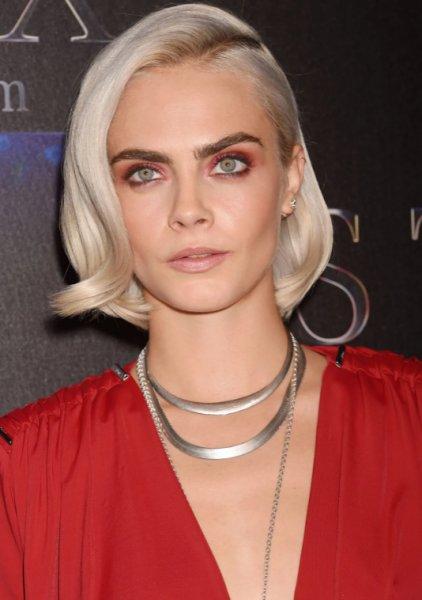 2022'nin trendi kısa saça ilham veren ünlü saç modelleri