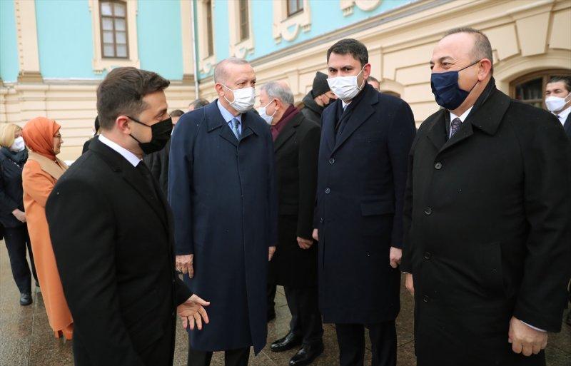 Cumhurbaşkanı Erdoğan Ukrayna'da törenle karşılandı