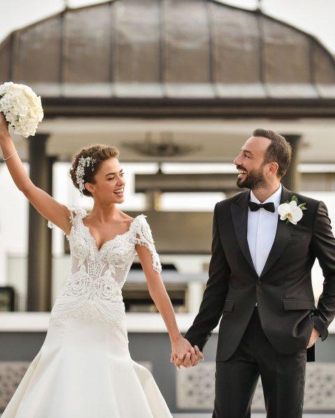 Bensu Soral ve Hakan Baş çiftinin fotoğrafları