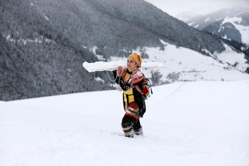 Rize'de lazboard ile kayak keyfi