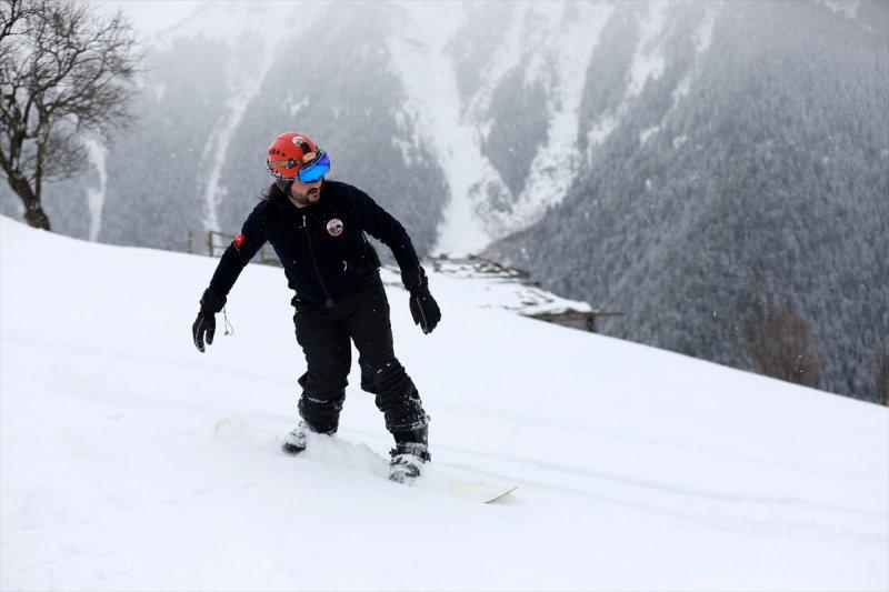 Rize'de lazboard ile kayak keyfi