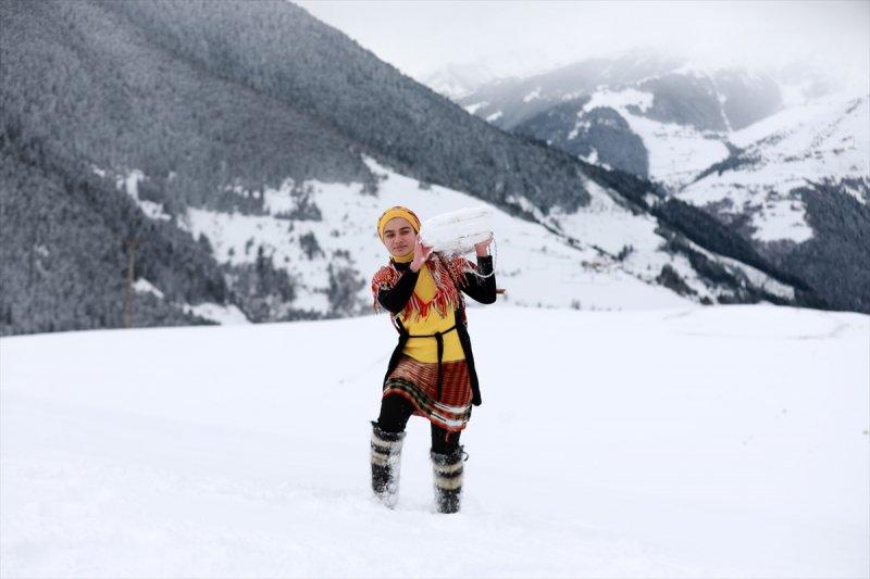 Rize'de lazboard ile kayak keyfi