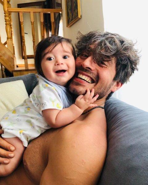 Başarılı oyuncu Cihangir Ceyhan'ın sosyal medya paylaşımları